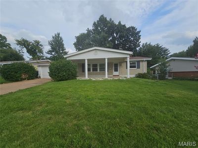 11138 Landseer Dr