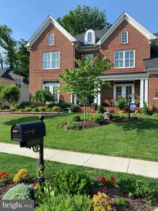 7239 Windsor Ln