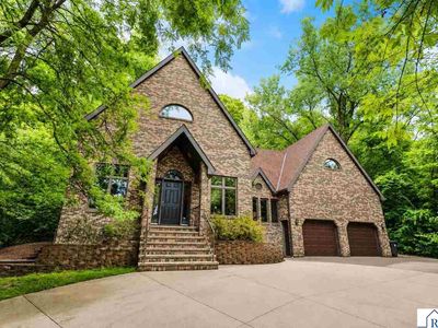 950 Belvista Dr