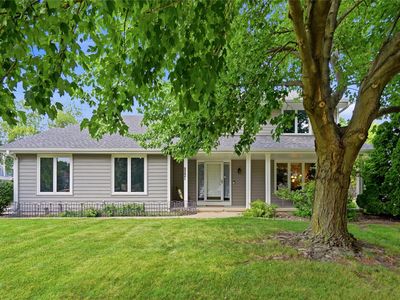 8221 Oakwood Dr