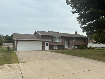 306 Cedar St
