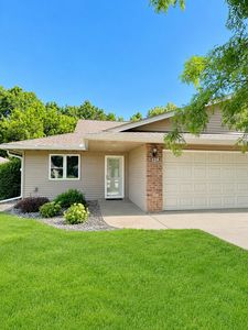 724 Victoria Ct
