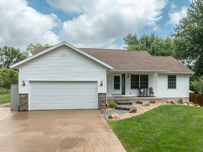 3801 Meadowknolls Rd