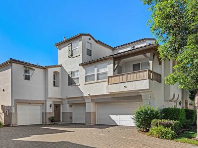 893 Custer Ave