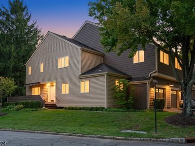 2 Avery Ct