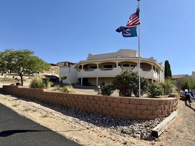 32 Lake View Dr