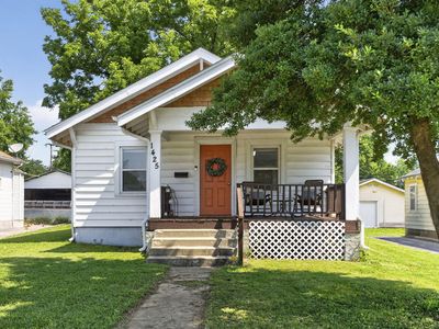 1425 W Poplar Street