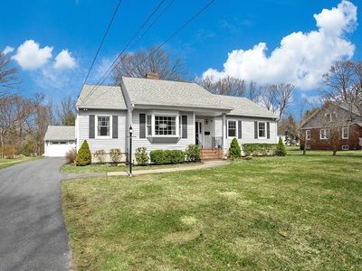 221 High St