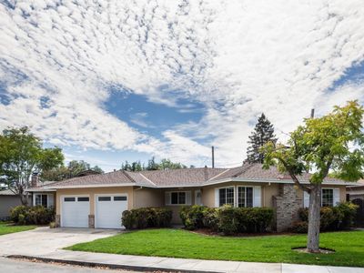 2012 Cabrillo Ave