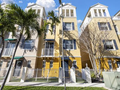 536 NE 7th Avenue #2