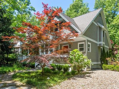 18590 Forest Beach Dr