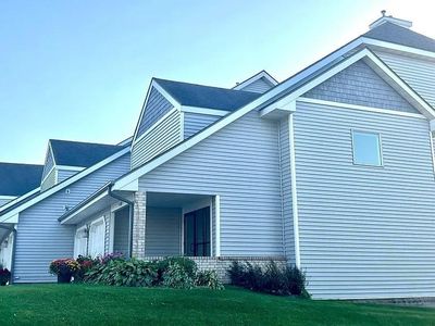 410 1st St SE APT 105