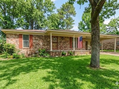 1537 N Walnut Rd