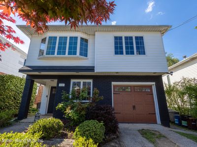 11 Cottage Ave