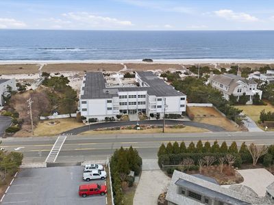 281 Dune Rd #16B