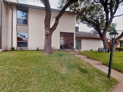 9707 Smokefeather Ln