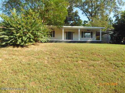 Property at 2129 2nd St, Natchez, MS