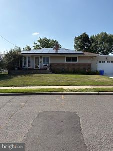 13 Lamont Rd
