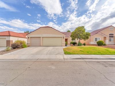 2707 Gardenia Flower Ave