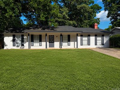 10019 Republic Ln