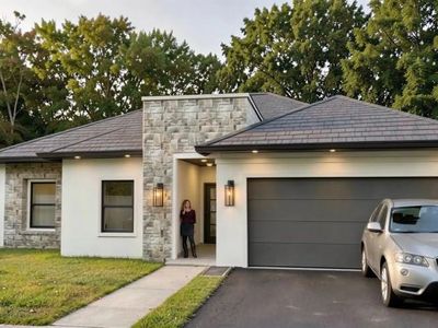 2014 Crystal Dr