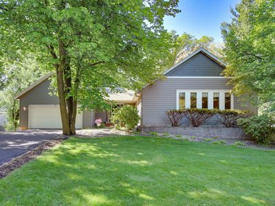 140 Dahlia St