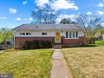2825 Erie Ave