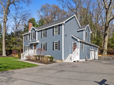 10 Great Pines Ave
