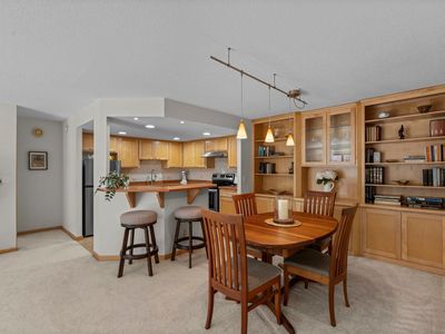 2885 Knox Ave S APT 605