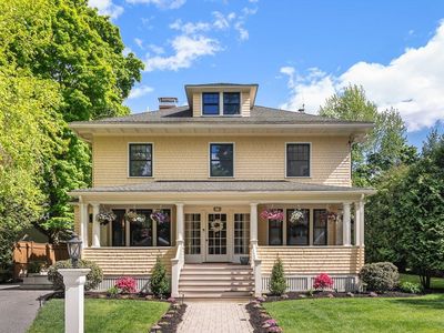 4 Lawrence St