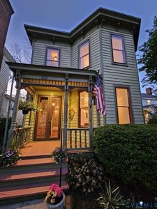 533 High St