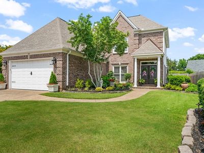 575 Warwick Willow Ln