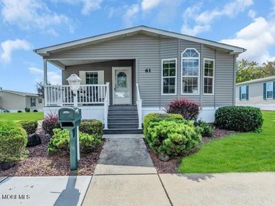 61 Silvermeade Drive