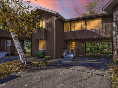1512 S Timber Rdg NE