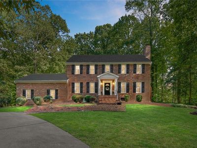 1009 Hillcrest Ter