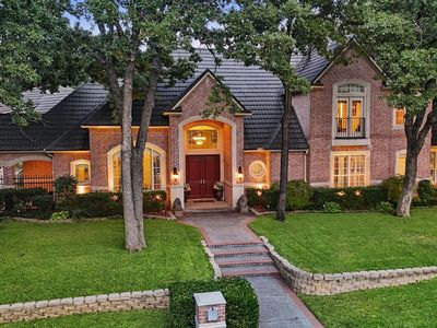 5009 Deerwood Park Dr