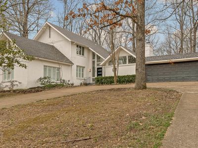 2108 Paula Dr