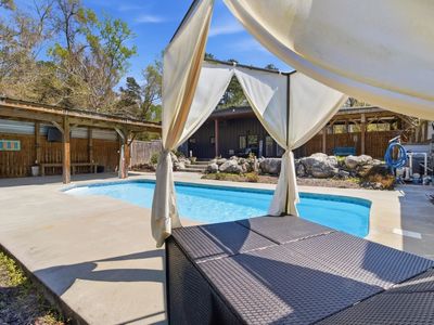 91 White Oak Dr