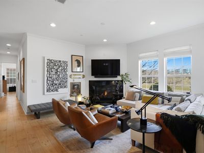 5005 Meridian Ln #1101