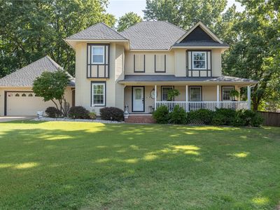 2490 E Camelot Pl