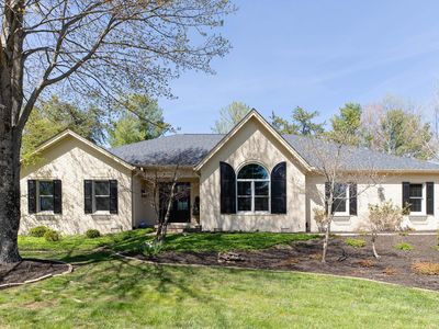 3921 E Breckenmore Dr