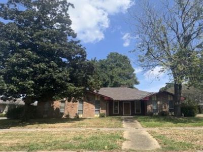 2309 Stonewood Dr