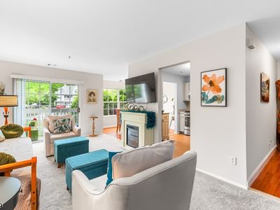 170 Whisper Way E.