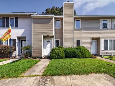 3437 Bruin Dr