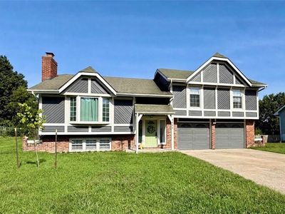 7111 Michael Ln
