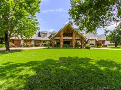 2200 W Blue Starr Dr
