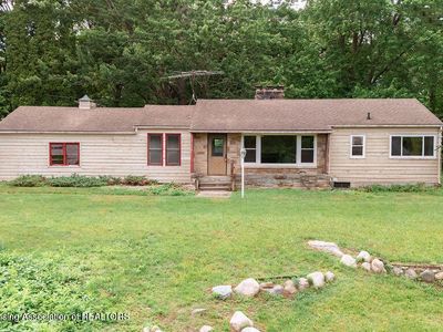 Property at 2320 Seminole Dr, Okemos, MI