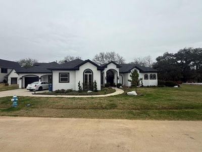 21810 White Oak View Dr