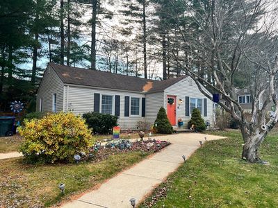 Property at 37 Middlebrook Dr, Springfield, MA