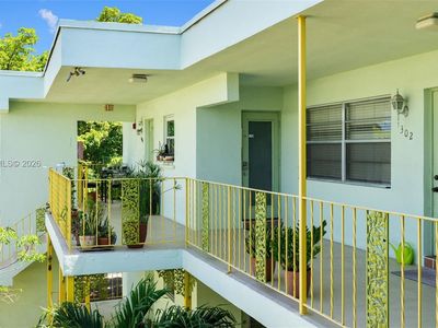 2031 Dewey St APT 302